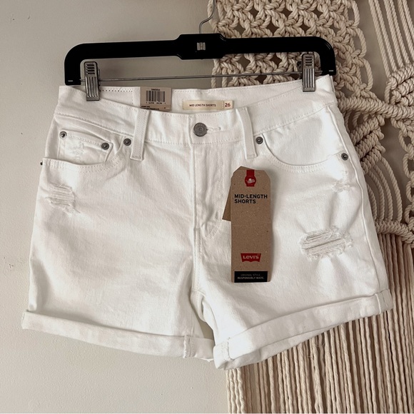 Levi's Pants - NWT LEVI'S WHITE DENIM SHORTS